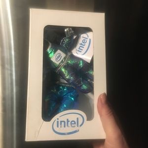 (2) 1997 Intel "Bunny People" Dolls-82 $35 or $30 w/offer
